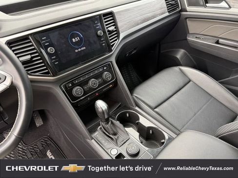 Used 2022 Volkswagen Atlas Cross Sport SE AWD/4WD image 18