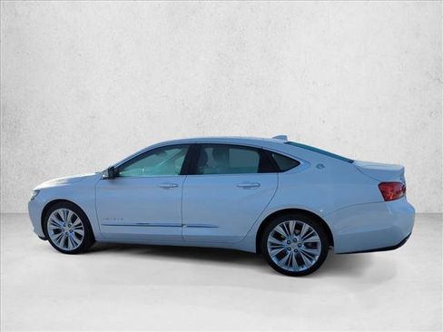 Used 2017 Chevrolet Impala Premier w/ Enhanced Convenience Package image 5