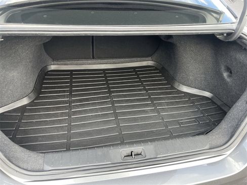 Used 2024 Nissan Sentra SV image 35