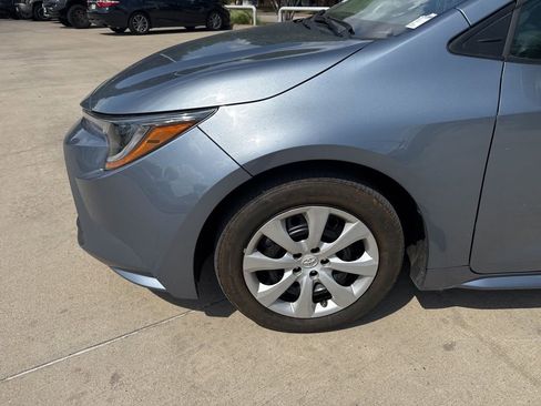 Used 2024 Toyota Corolla LE image 2