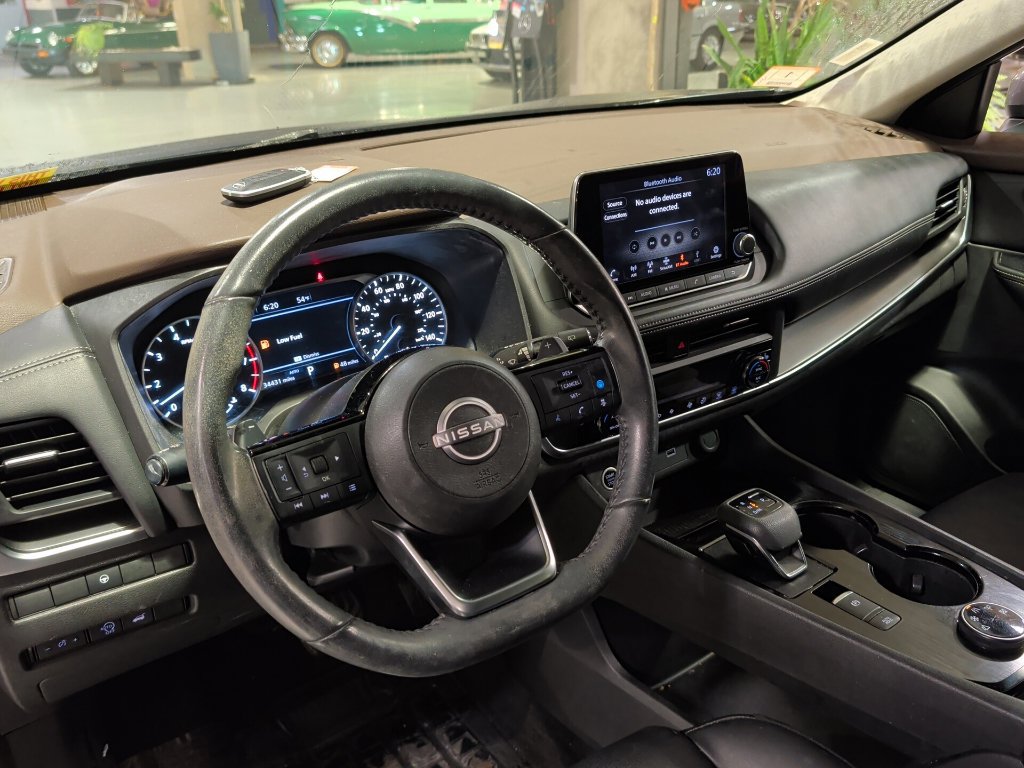 Used 2023 Nissan Rogue SV w/ SV Premium B Package AWD/4WD image 6