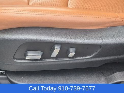 Used 2021 Cadillac XT5 Premium Luxury FWD image 16