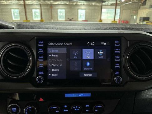 Certified 2022 Toyota Tacoma TRD Sport w/ Technology Package AWD/4WD image 20