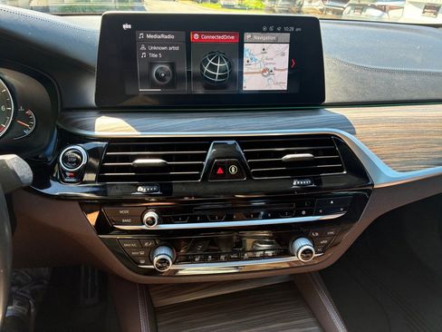 Used 2018 BMW 540i xDrive AWD/4WD image 35