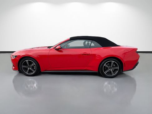Used 2024 Ford Mustang Convertible RWD image 6