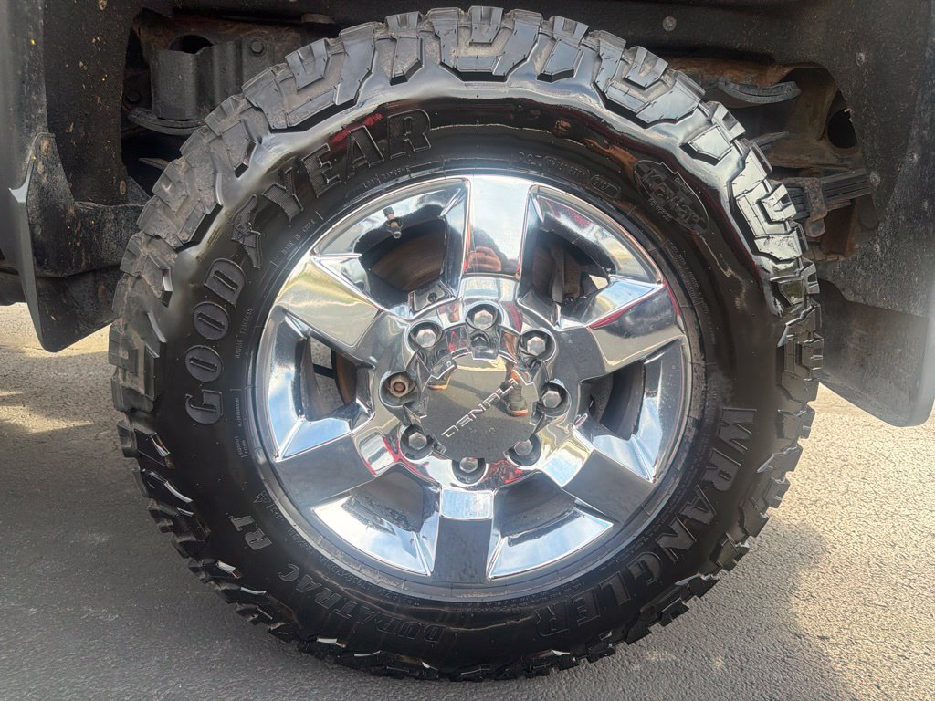 Used 2018 GMC Sierra 3500 Denali w/ Suspension Package, Off-Road AWD/4WD image 37