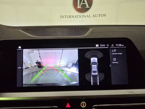 Used 2021 BMW 330i xDrive Sedan w/ M Sport Package image 15