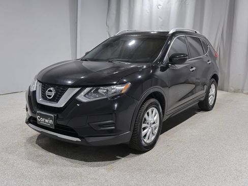Used 2017 Nissan Rogue SV AWD/4WD image 7