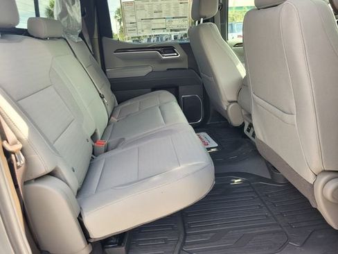 New 2026 GMC Sierra 1500 SLE image 16