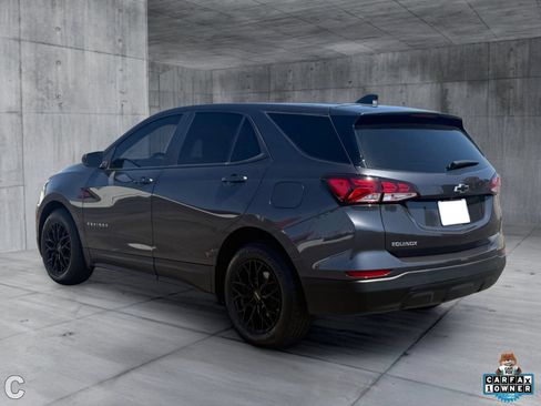 Used 2022 Chevrolet Equinox LS w/ LS Convenience Package FWD image 4