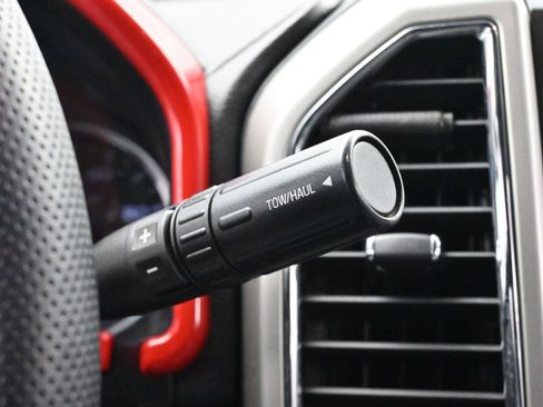 Used 2018 Ford F250 Lariat w/ Lariat Value Package image 26