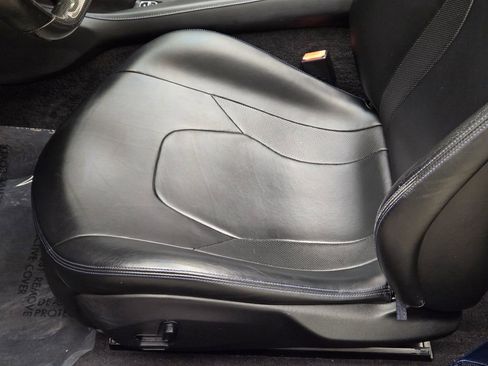 Used 2019 Ferrari Portofino image 33