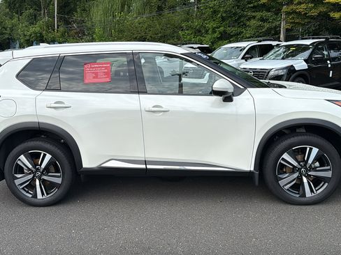 Certified 2023 Nissan Rogue Platinum AWD/4WD image 29