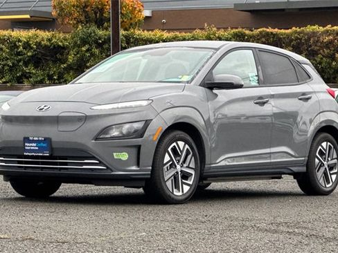 Certified 2023 Hyundai Kona SE image 11