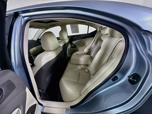 Used 2010 Lexus IS 250 w/ Preferred Accessory Package RWD image 25