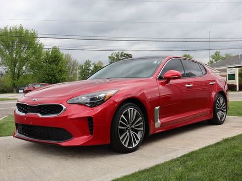 Used 2019 Kia Stinger Premium AWD/4WD image 6