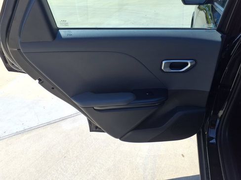 Used 2025 Kia K4 FWD image 15