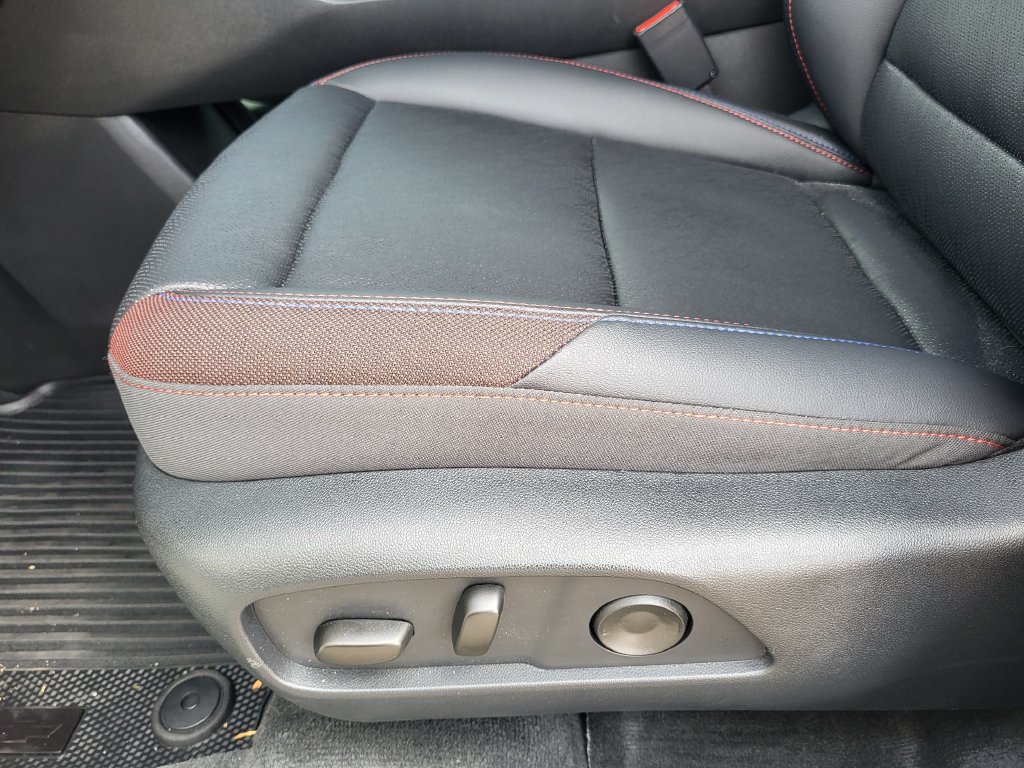 Used 2026 Chevrolet Equinox RS w/ Convenience Package III AWD/4WD image 16