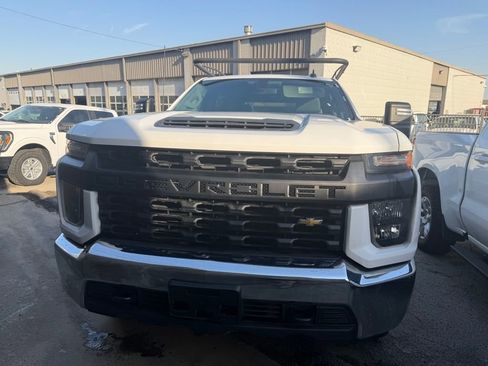 Used 2021 Chevrolet Silverado 2500 W/T w/ WT Convenience Package image 3