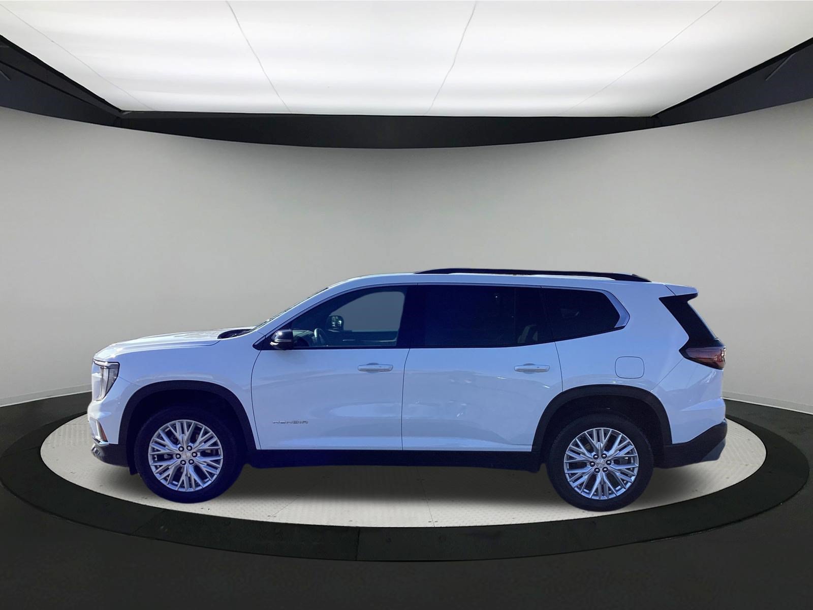 Used 2026 GMC Acadia Elevation w/ Elevation Premium Package FWD image 5