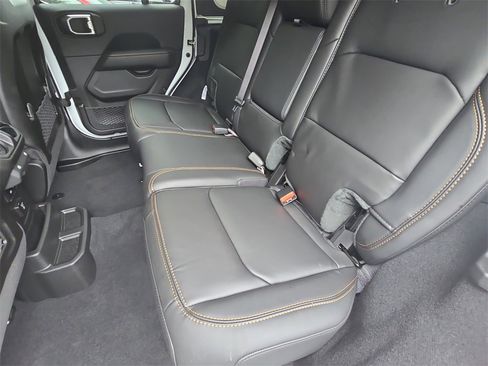 New 2025 Jeep Wrangler Unlimited Rubicon 392 image 14