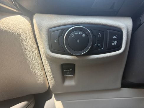 Used 2019 Lincoln Nautilus Reserve FWD image 22