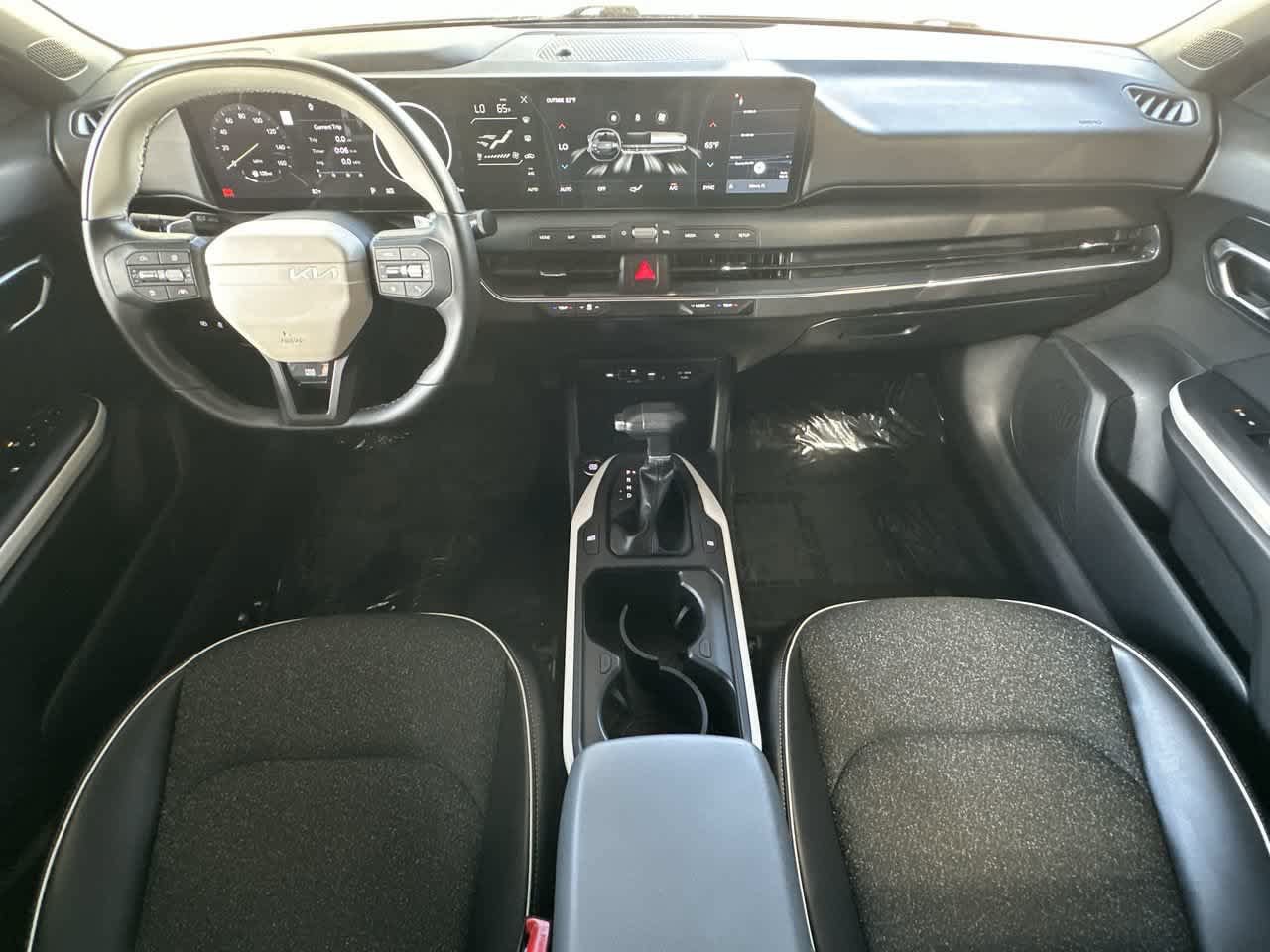 Used 2025 Kia K4 EX w/ GT-Line Sunroof Package FWD image 24
