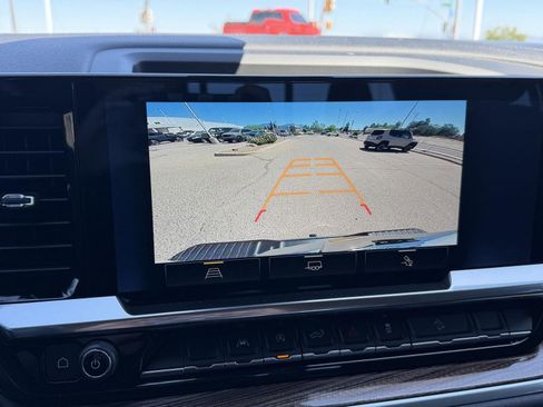 Used 2025 Chevrolet Silverado 1500 LT image 37