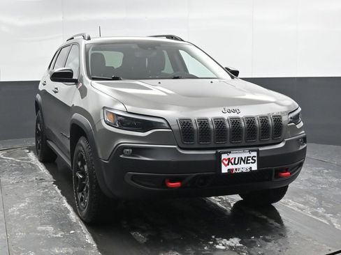 Used 2023 Jeep Cherokee Trailhawk w/ Trailer Tow Group image 4