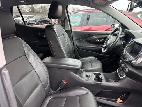 Used 2022 GMC Terrain SLT image 23
