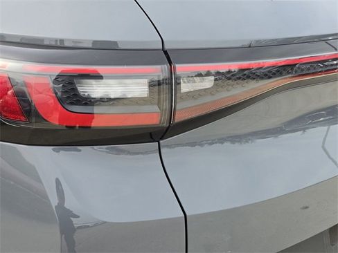 Used 2023 Volkswagen ID.4 Pro S image 38