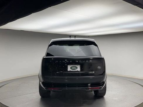Used 2023 Land Rover Range Rover SE image 7