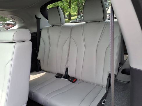 Certified 2026 Acura MDX SH-AWD w/ Advance Package image 22