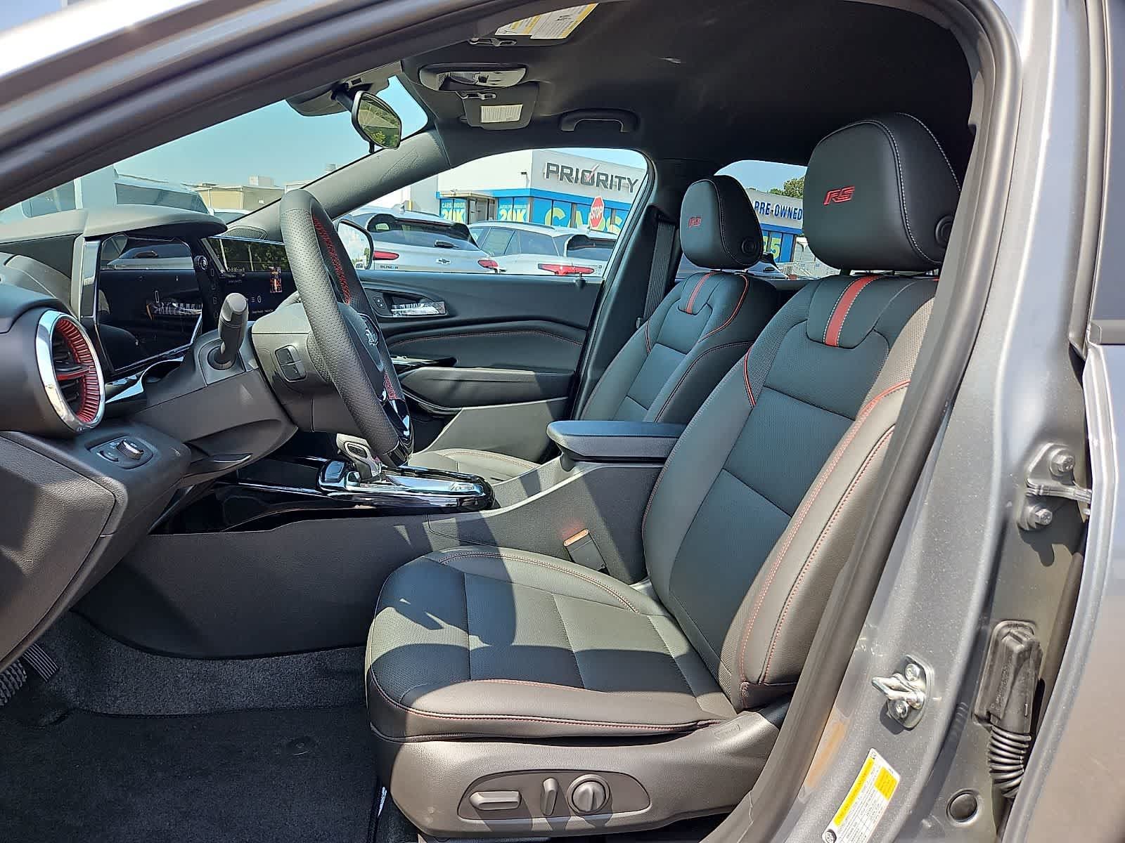 New 2026 Chevrolet Trax RS w/ Driver Confidence Package FWD image 11