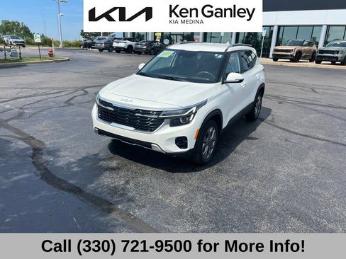 Certified 2024 Kia Seltos S AWD/4WD image 3