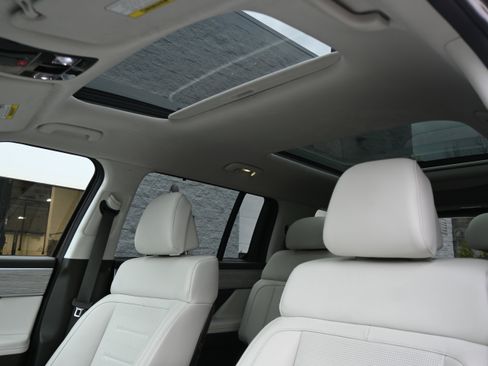 Used 2024 Hyundai Santa Fe Calligraphy image 30