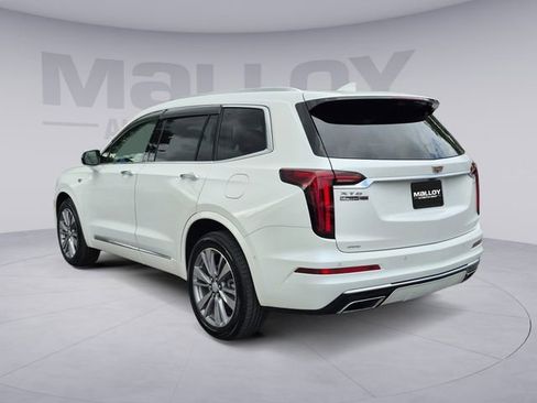 Used 2022 Cadillac XT6 Premium Luxury w/ Technology Package AWD/4WD image 3