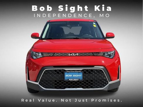Certified 2023 Kia Soul LX w/ LX Technology Package FWD image 25