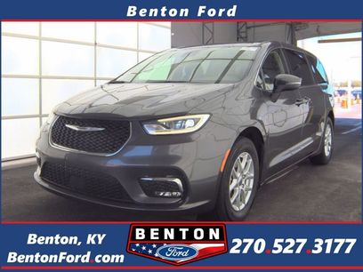 Used 2023 Chrysler Pacifica Touring-L