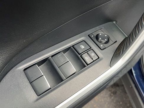 Used 2020 Toyota RAV4 XSE image 30