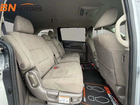 Used 2016 Honda Odyssey SE image 18
