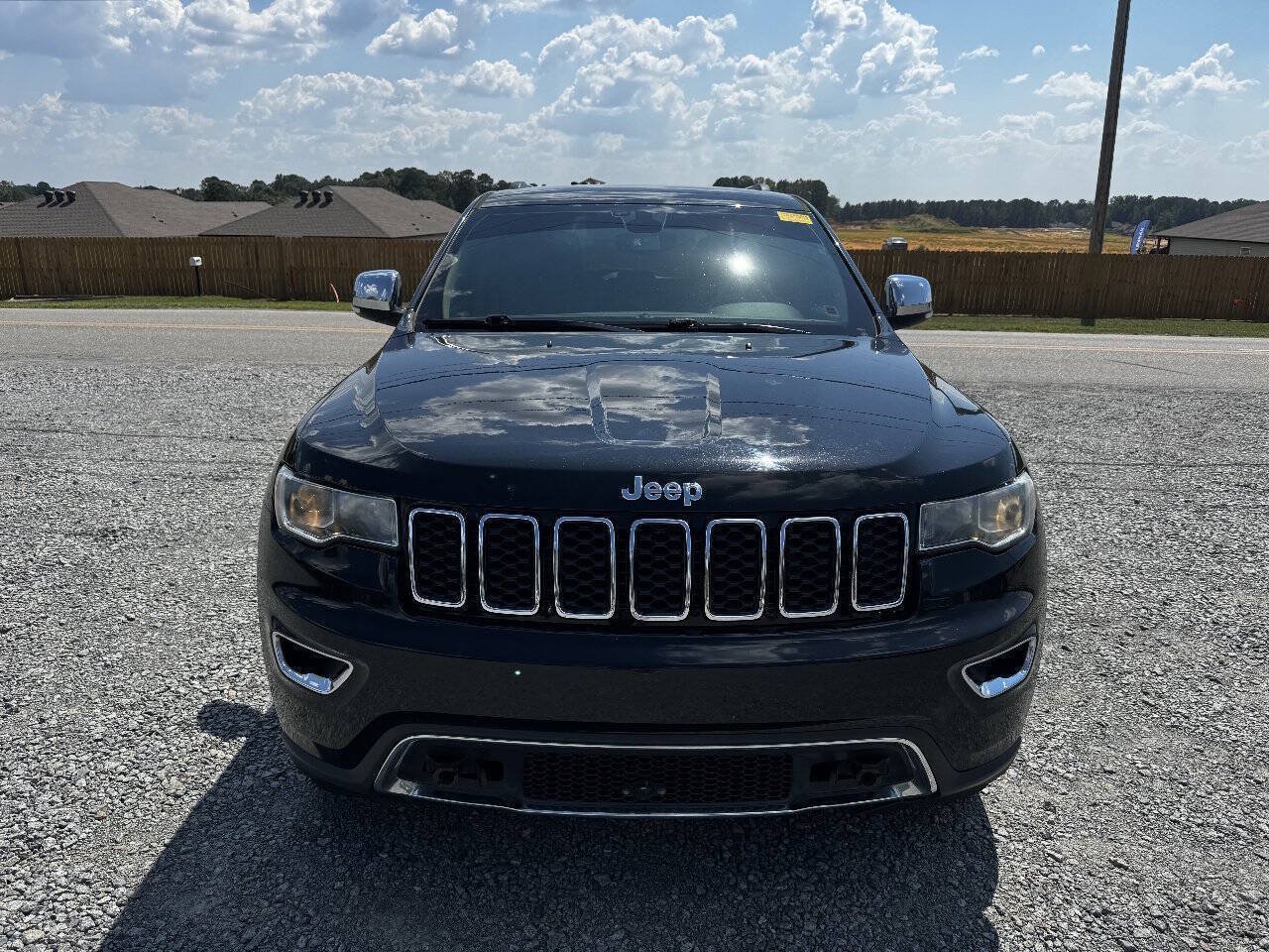 Used 2018 Jeep Grand Cherokee Limited AWD/4WD image 4