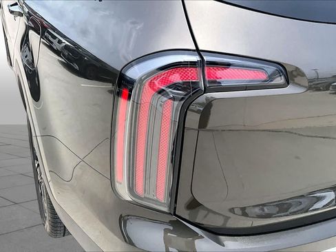 Used 2024 Kia Telluride SX FWD image 27