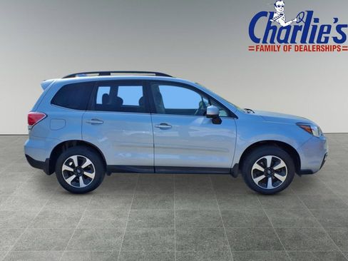 Used 2018 Subaru Forester 2.5i Limited image 3