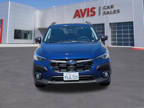 Used 2025 Subaru Crosstrek 2.5i Premium AWD/4WD image 2