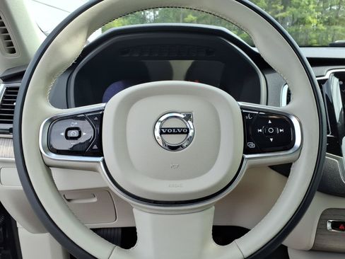 Certified 2024 Volvo XC90 B5 Plus AWD/4WD image 28