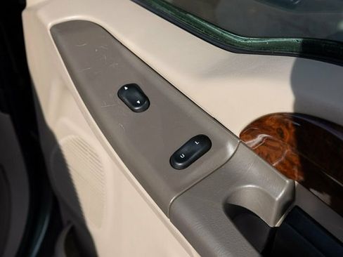 Used 2001 Ford Excursion Limited image 69