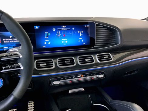 Used 2025 Mercedes-Benz GLE 53 AMG 4MATIC image 11