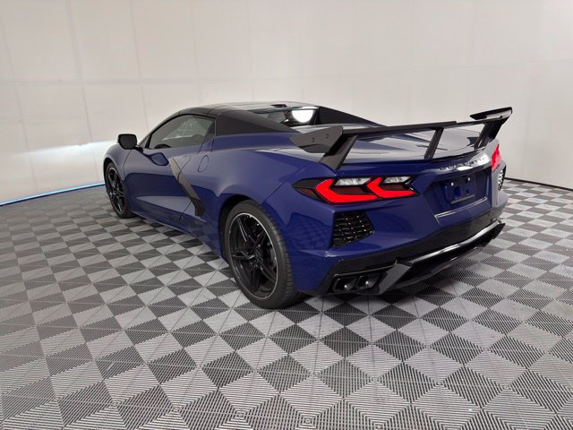 Used 2025 Chevrolet Corvette Stingray Premium Conv w/ Z51 Performance Package RWD image 8