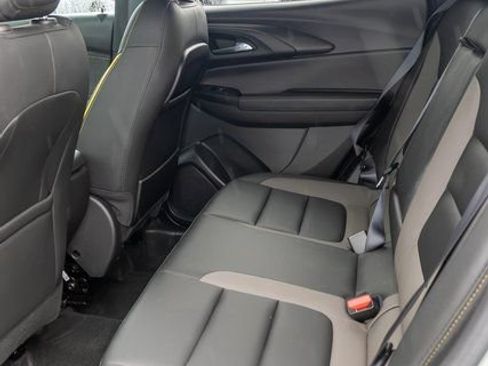 Used 2024 Chevrolet TrailBlazer ACTIV AWD/4WD image 11